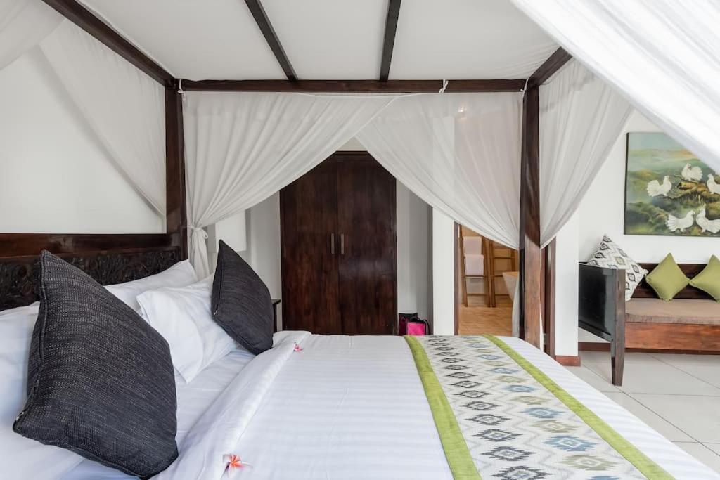 Villa Annecy Seminyak  Ngoại thất bức ảnh