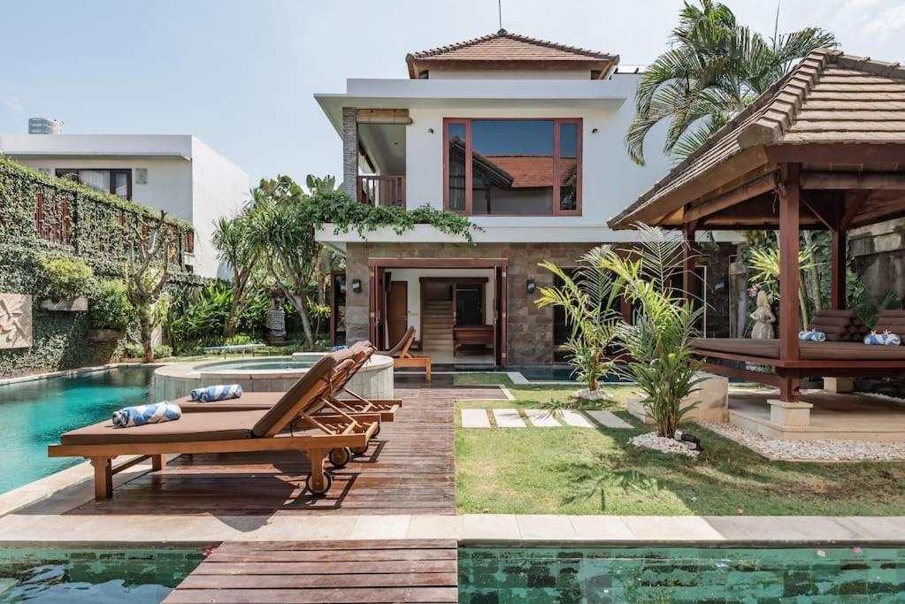 Villa Annecy Seminyak  Ngoại thất bức ảnh